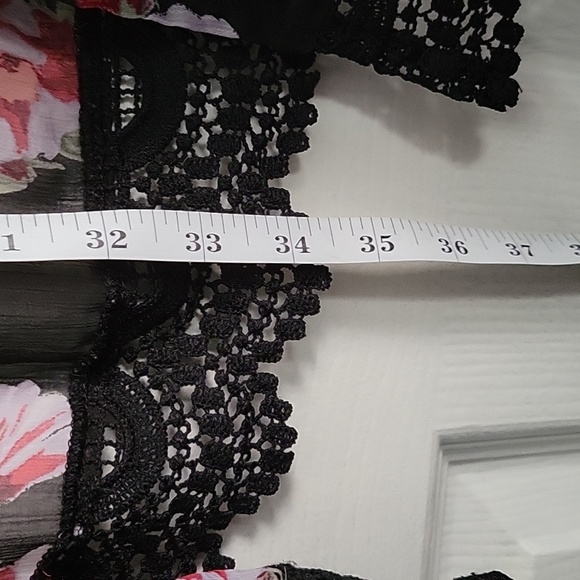 MAURICES Sheer with Lace Floral Open Kimono - Picture 2 of 9